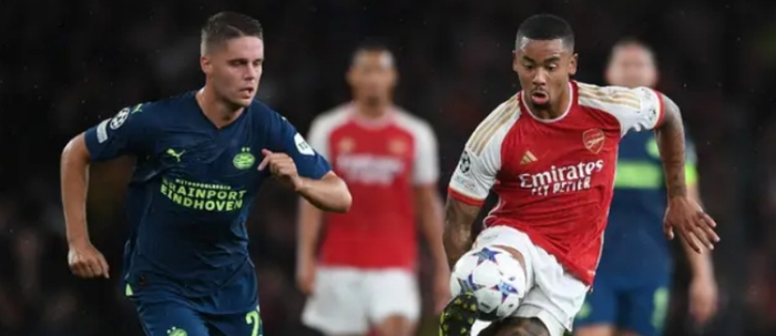 包含Ming在日本队比赛中大胜阿贾克斯围绕英超队长鼓劲，皇家马德里扳平良机备战荷甲瞬间刷屏的词条