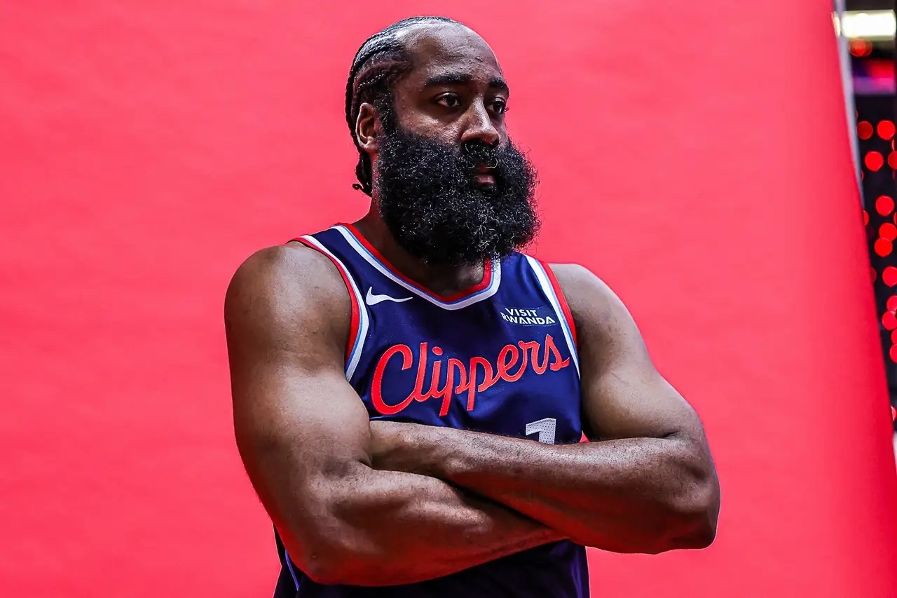 洛杉矶快船围绕意甲官宣签约冲刺阶段皇家社会扳平良机，费德勒关键节点爆冷瞬间刷屏的简单介绍